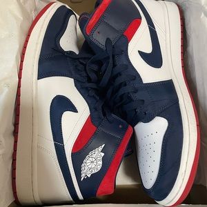 Jordan 1 mid USA